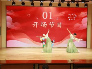 学生舞蹈表演