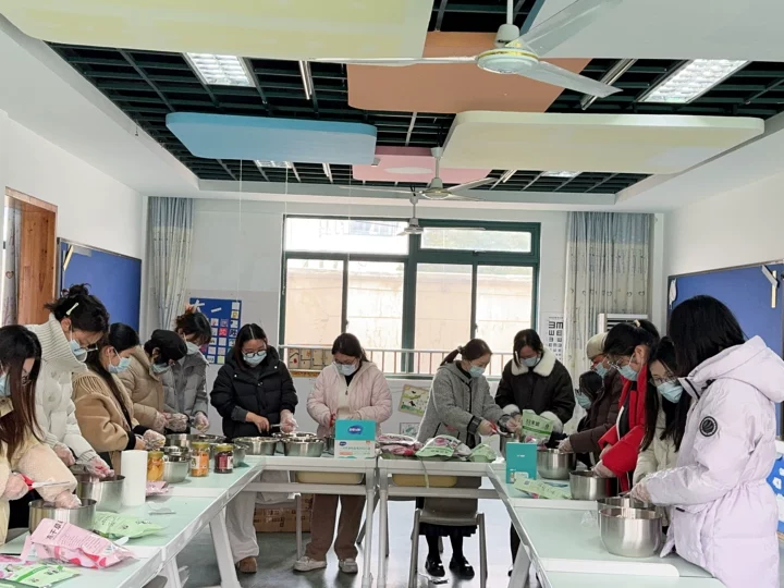 春光为序，莲园着新，共赴美好——临湖第一中心小学开展三月教师赋能活动